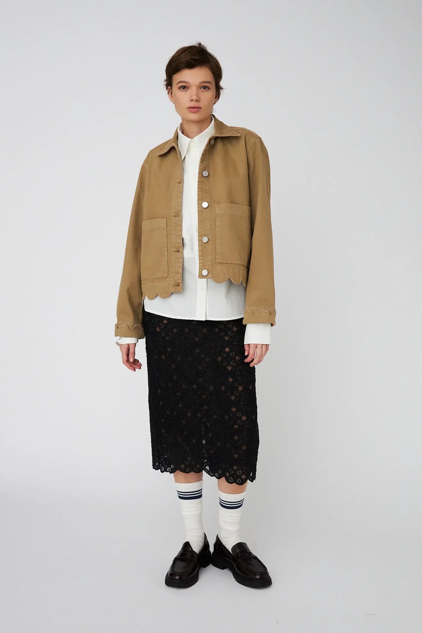 Shirt w Scallop Edge