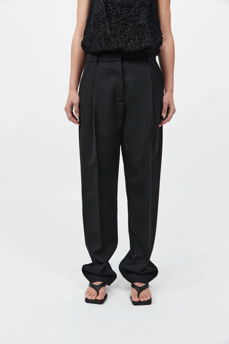 Tailored Pleat Pant